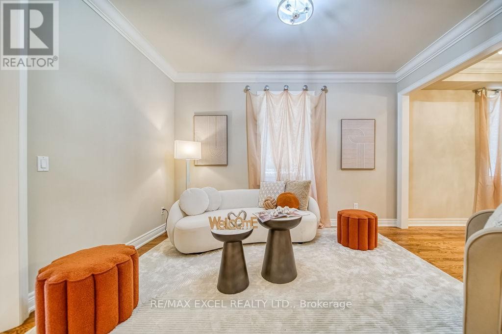 












166 TOWNSGATE DRIVE

,
Vaughan (Crestwood-Springfarm-Yorkhill),




Ontario
L4J8J5

