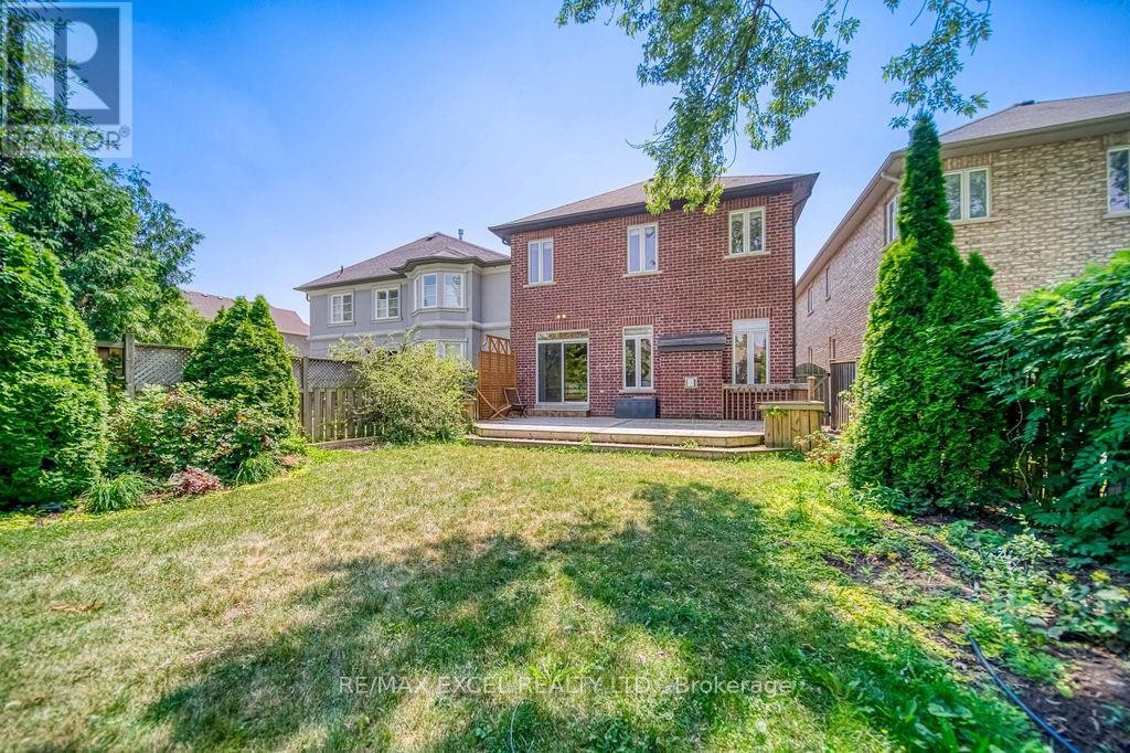 












166 TOWNSGATE DRIVE

,
Vaughan (Crestwood-Springfarm-Yorkhill),




Ontario
L4J8J5

