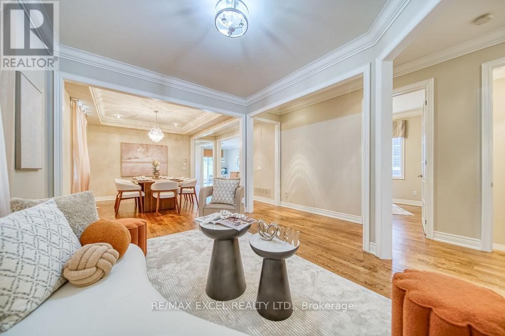 












166 TOWNSGATE DRIVE

,
Vaughan (Crestwood-Springfarm-Yorkhill),




Ontario
L4J8J5

