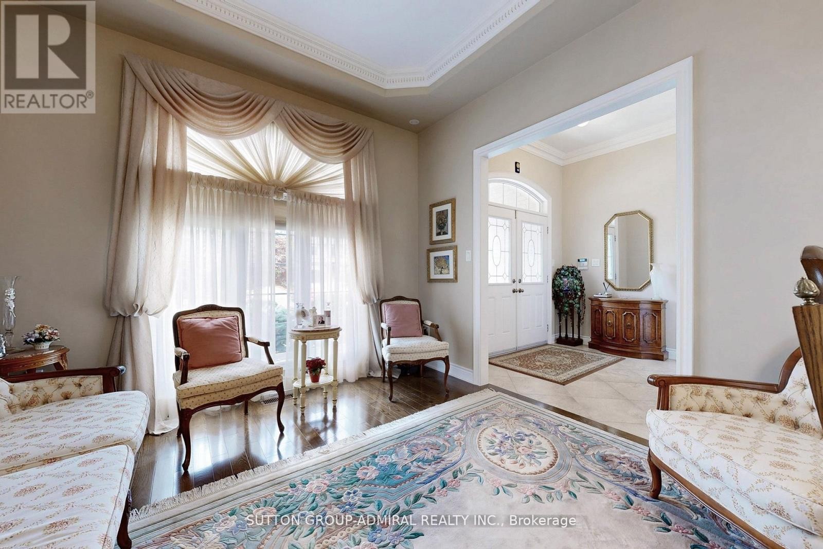 












25 LITTLE NATALIE COURT

,
Vaughan (Patterson),




Ontario
L6A0J2

