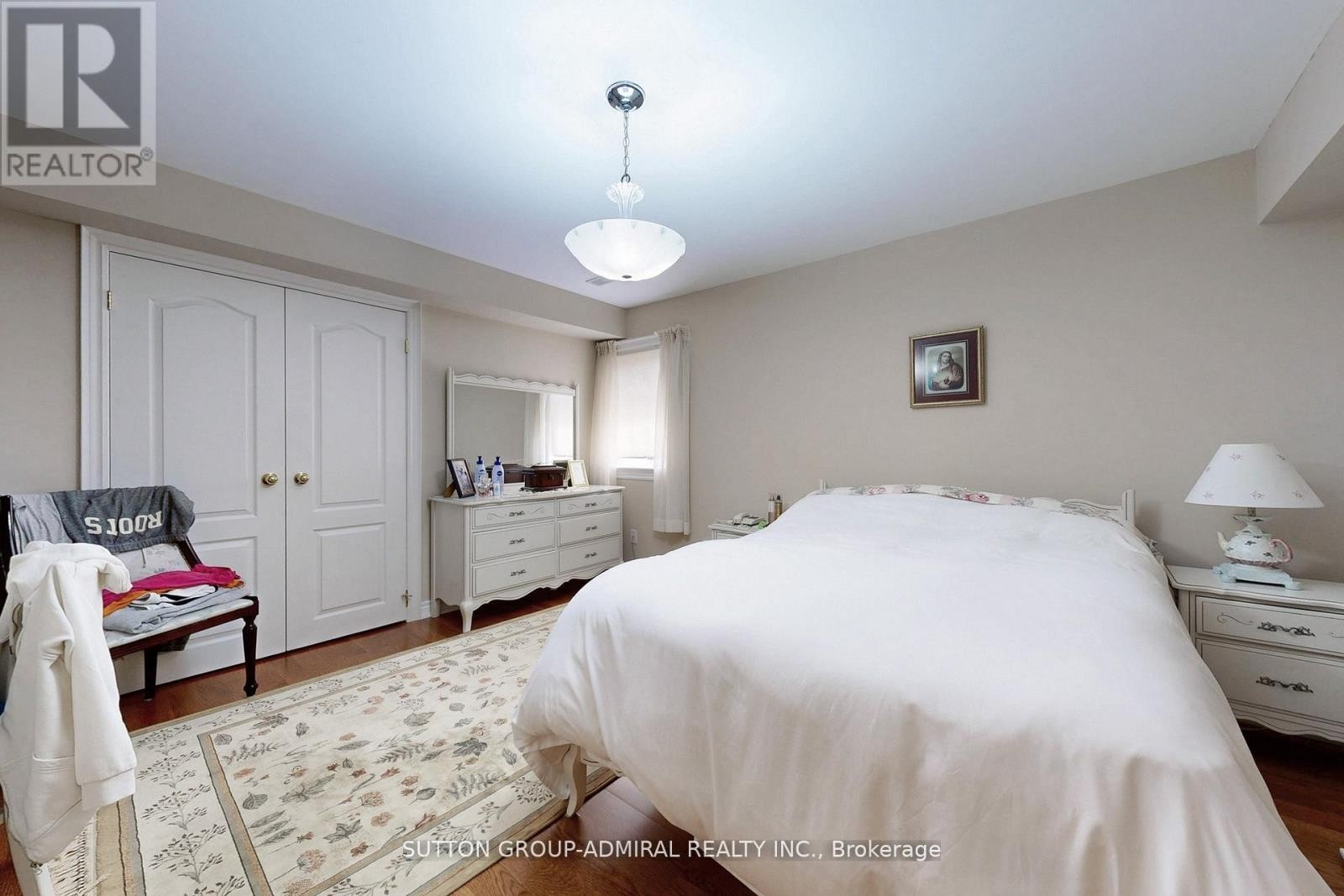 












25 LITTLE NATALIE COURT

,
Vaughan (Patterson),




Ontario
L6A0J2

