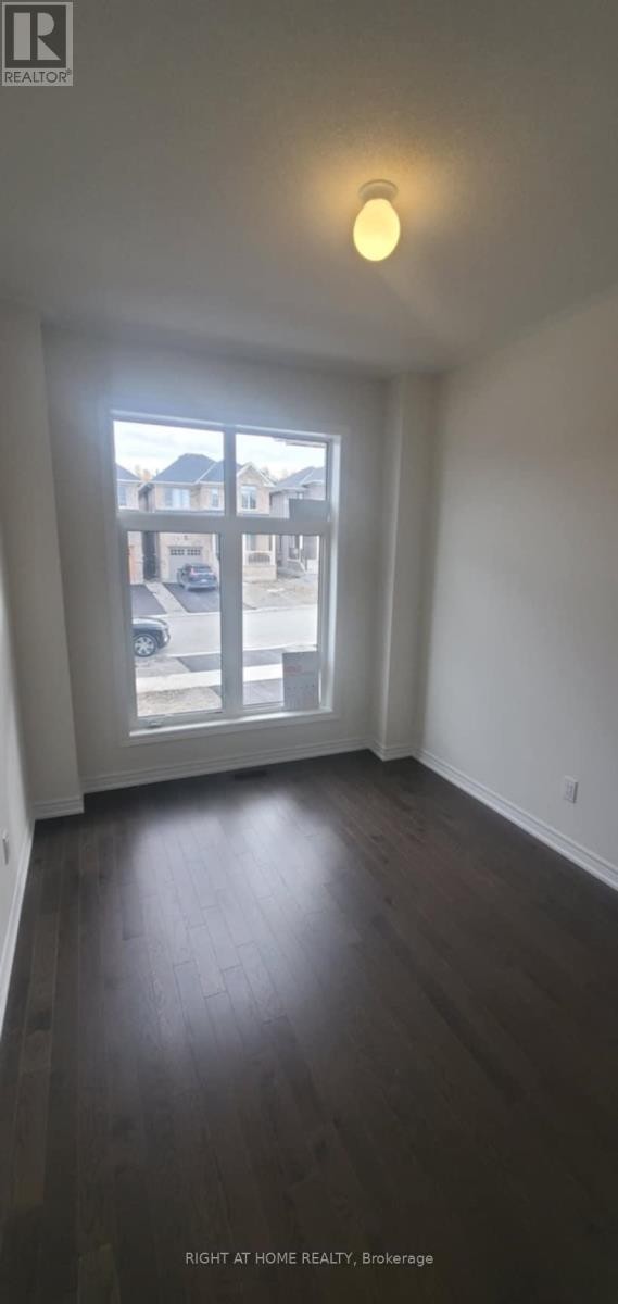 












1320 DAVIS LOOP

,
Innisfil (Lefroy),




Ontario
L0L1W0

