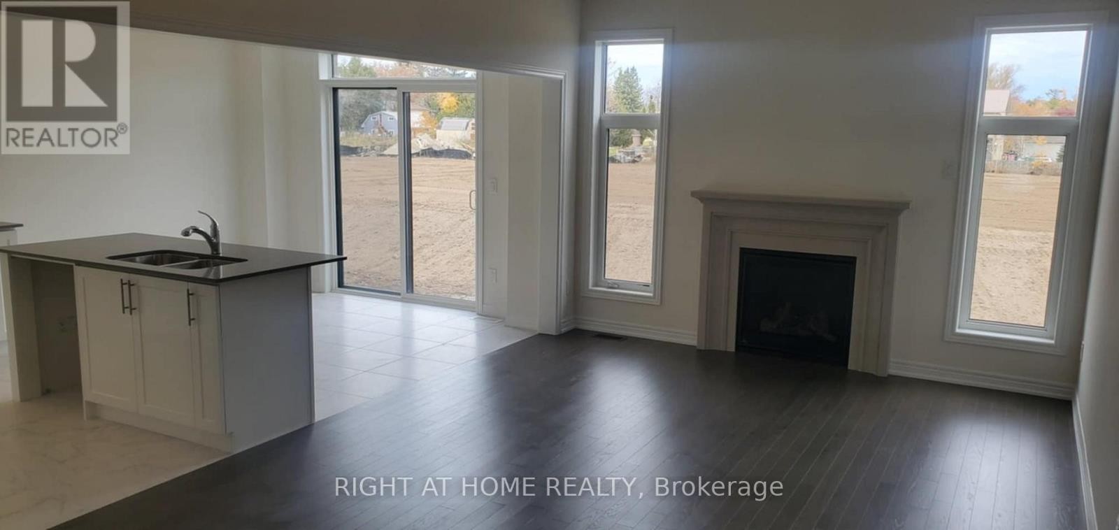 












1320 DAVIS LOOP

,
Innisfil (Lefroy),




Ontario
L0L1W0

