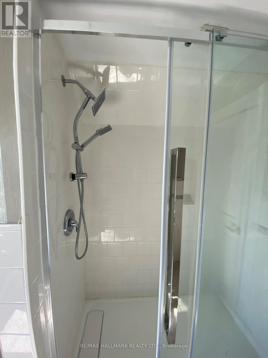 












5440 YONGE STREET

,
Innisfil (Gilford),




Ontario
L0L1R0

