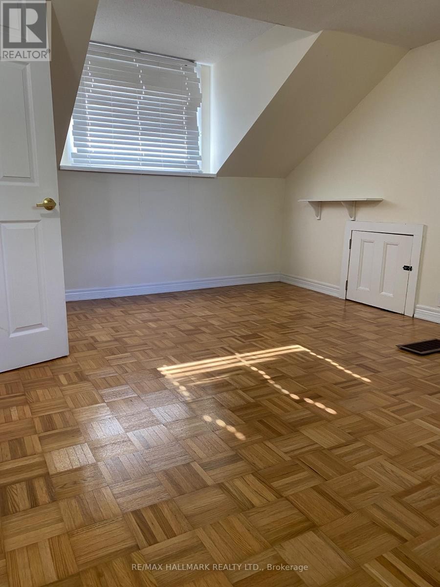 












5440 YONGE STREET

,
Innisfil (Gilford),




Ontario
L0L1R0

