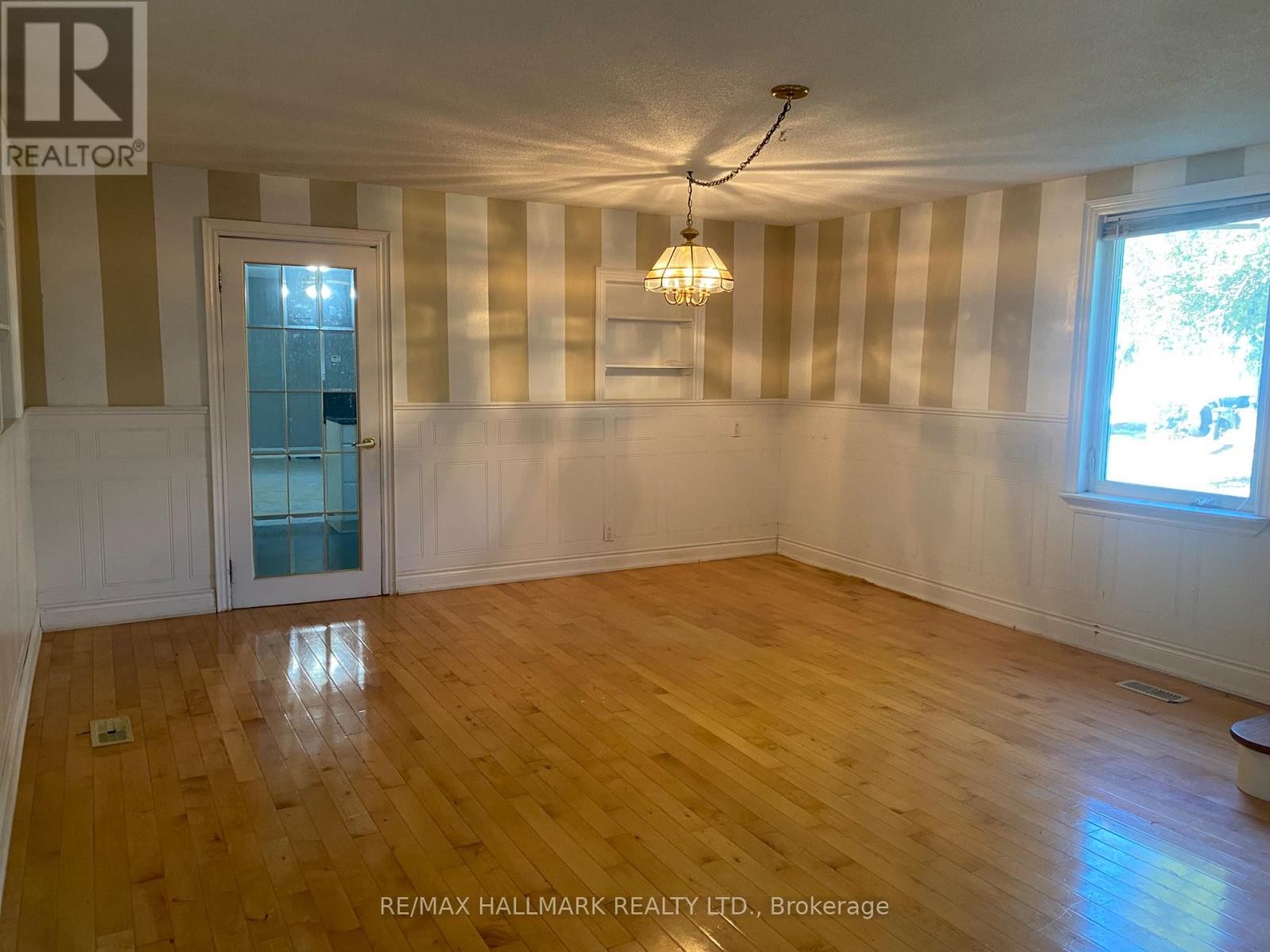 












5440 YONGE STREET

,
Innisfil (Gilford),




Ontario
L0L1R0

