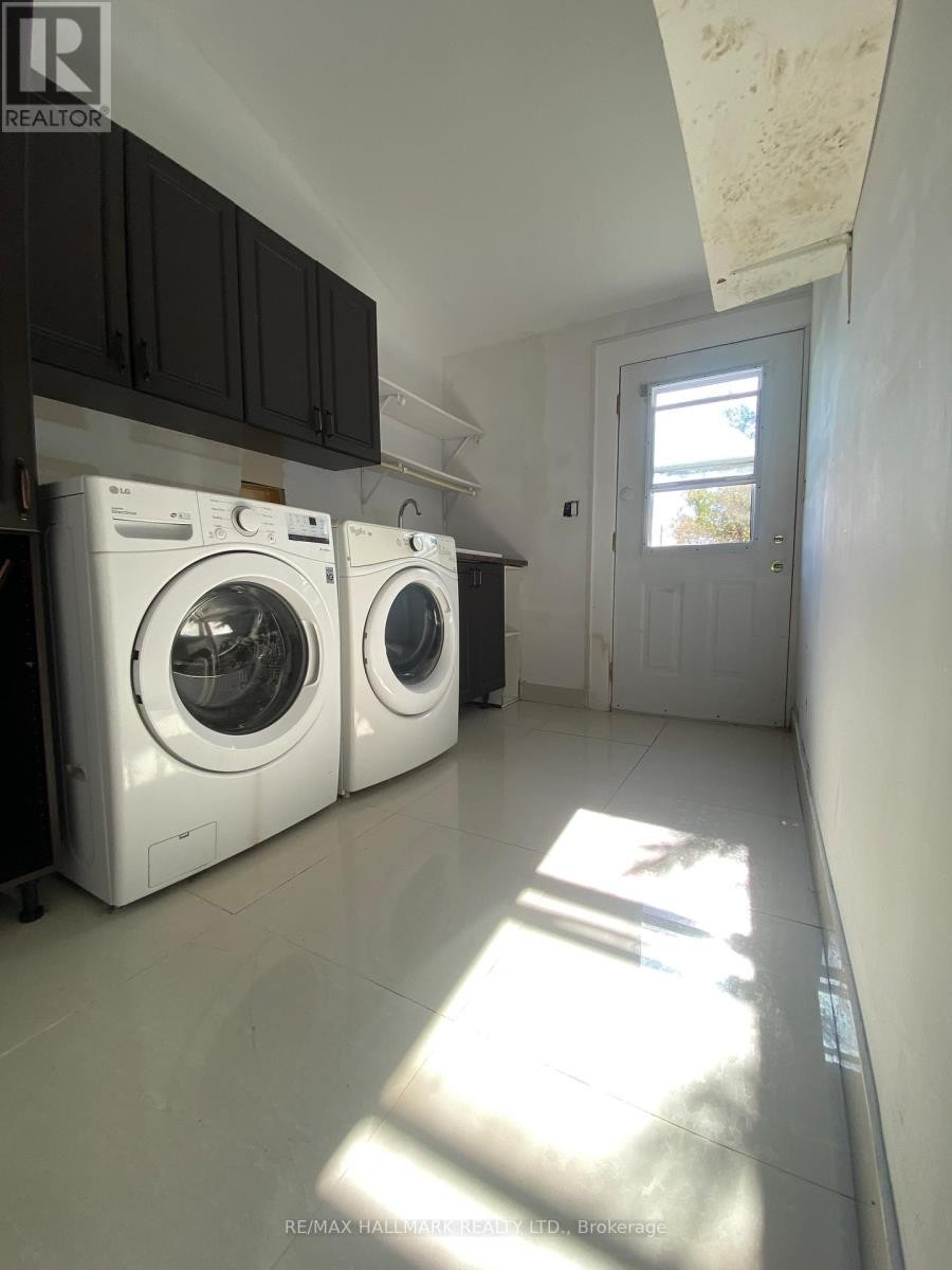 












5440 YONGE STREET

,
Innisfil (Gilford),




Ontario
L0L1R0

