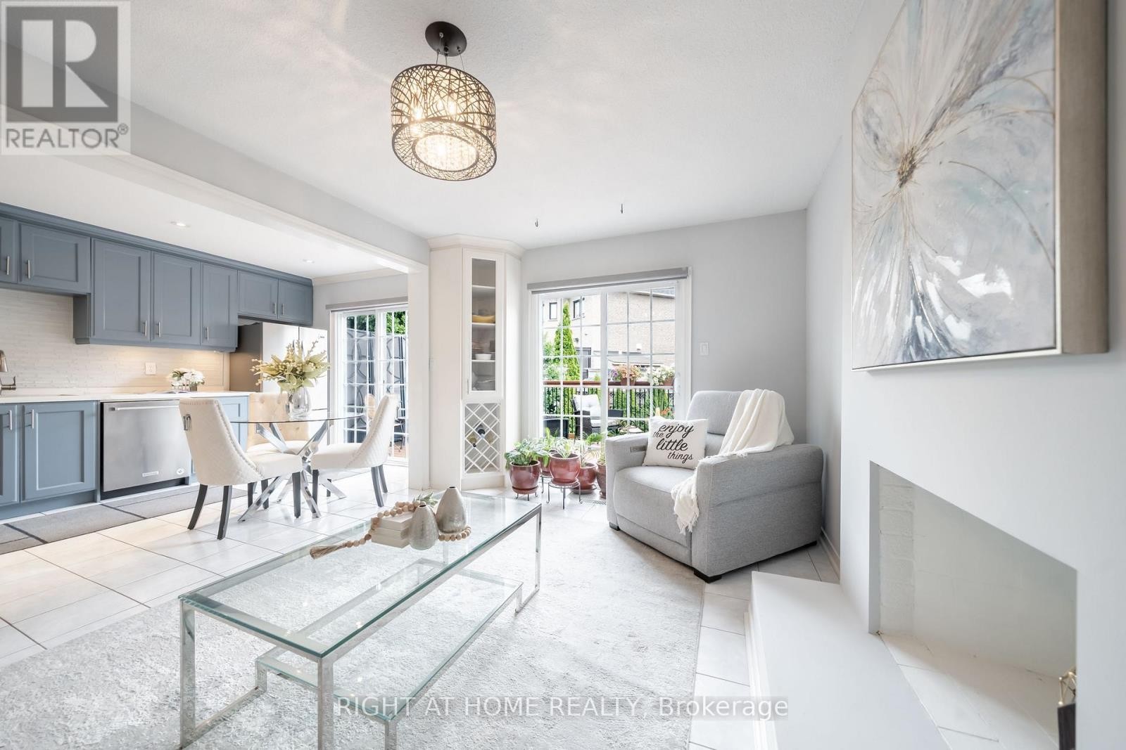 












259 TALL GRASS TRAIL

,
Vaughan (East Woodbridge),




Ontario
L4L3P7

