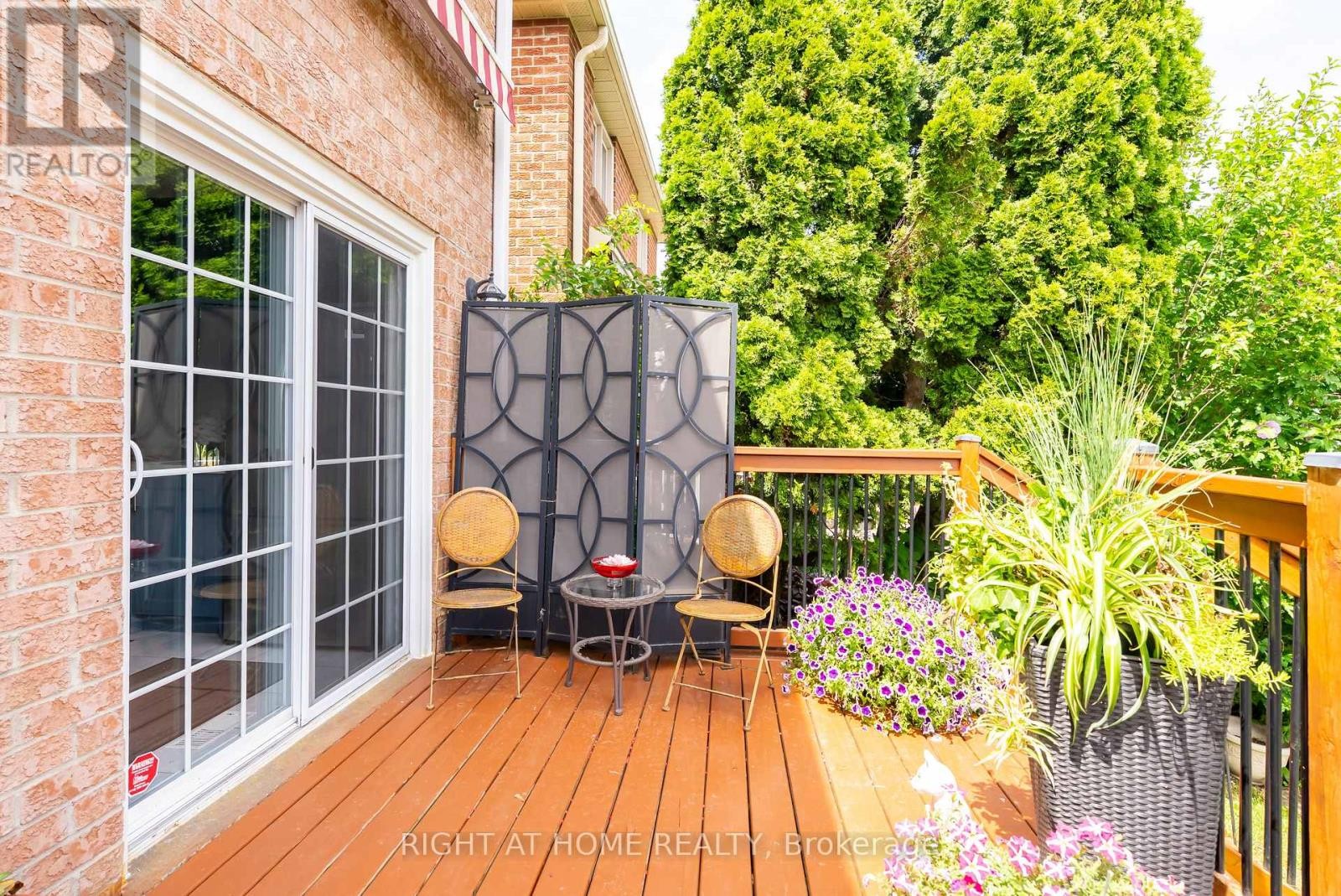 












259 TALL GRASS TRAIL

,
Vaughan (East Woodbridge),




Ontario
L4L3P7

