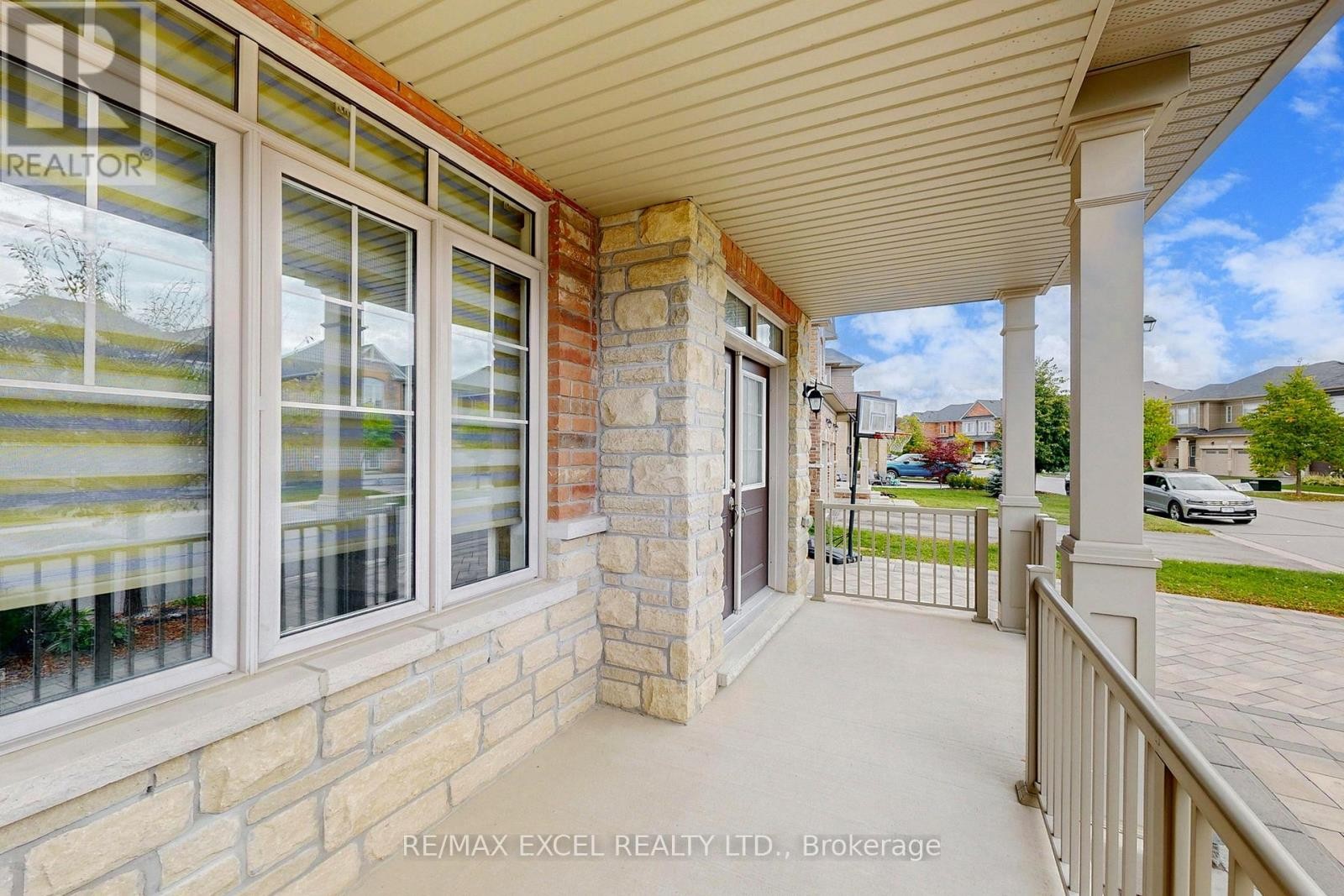 












160 ROY HARPER AVENUE

,
Aurora,




Ontario
L4G0V6

