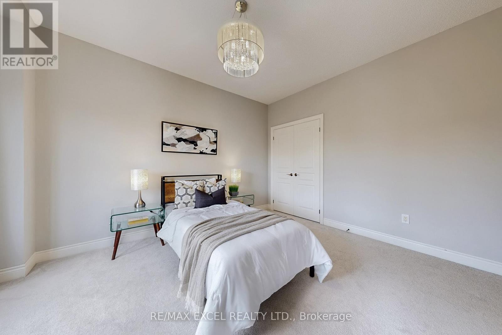 












160 ROY HARPER AVENUE

,
Aurora,




Ontario
L4G0V6

