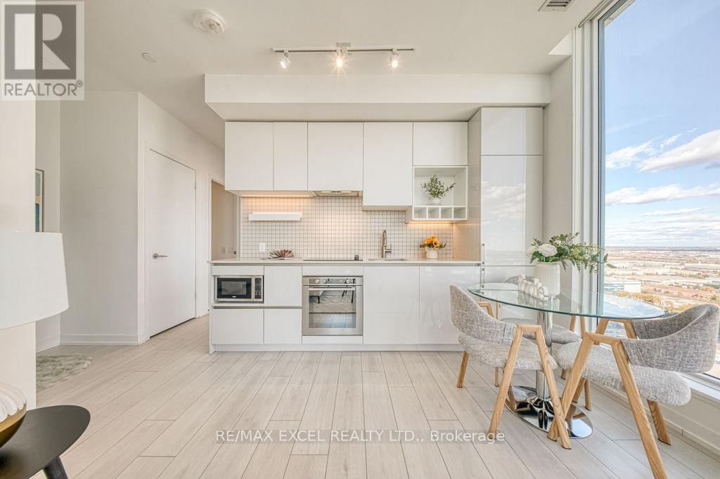 












2803 - 898 PORTAGE PARKWAY

,
Vaughan (Vaughan Corporate Centre),




Ontario
L4K0J6

