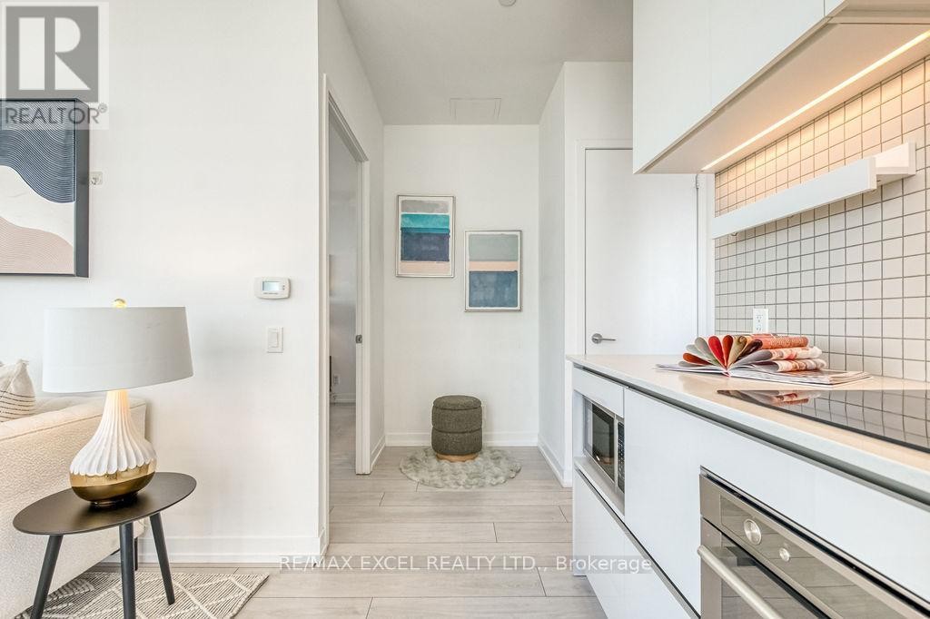 












2803 - 898 PORTAGE PARKWAY

,
Vaughan (Vaughan Corporate Centre),




Ontario
L4K0J6

