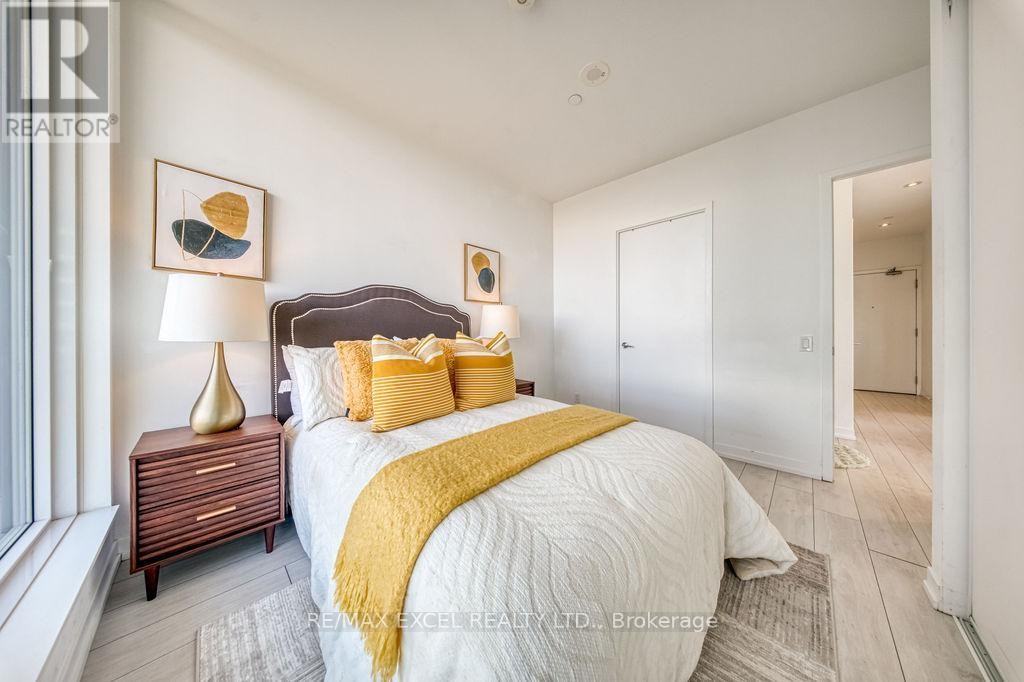 












2803 - 898 PORTAGE PARKWAY

,
Vaughan (Vaughan Corporate Centre),




Ontario
L4K0J6

