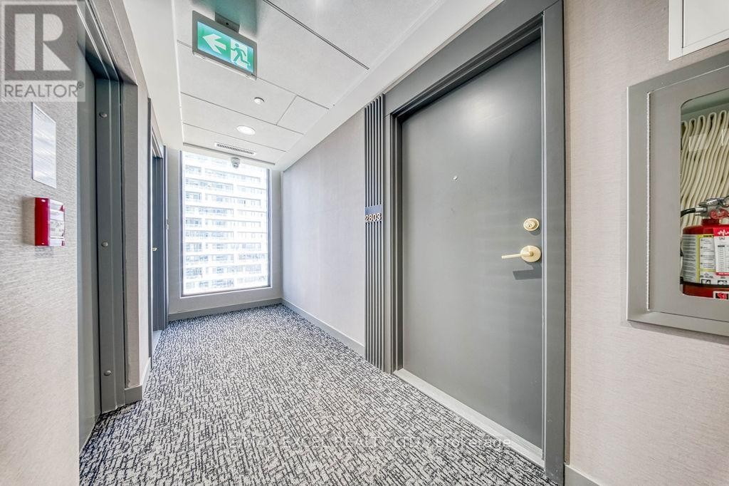 












2803 - 898 PORTAGE PARKWAY

,
Vaughan (Vaughan Corporate Centre),




Ontario
L4K0J6

