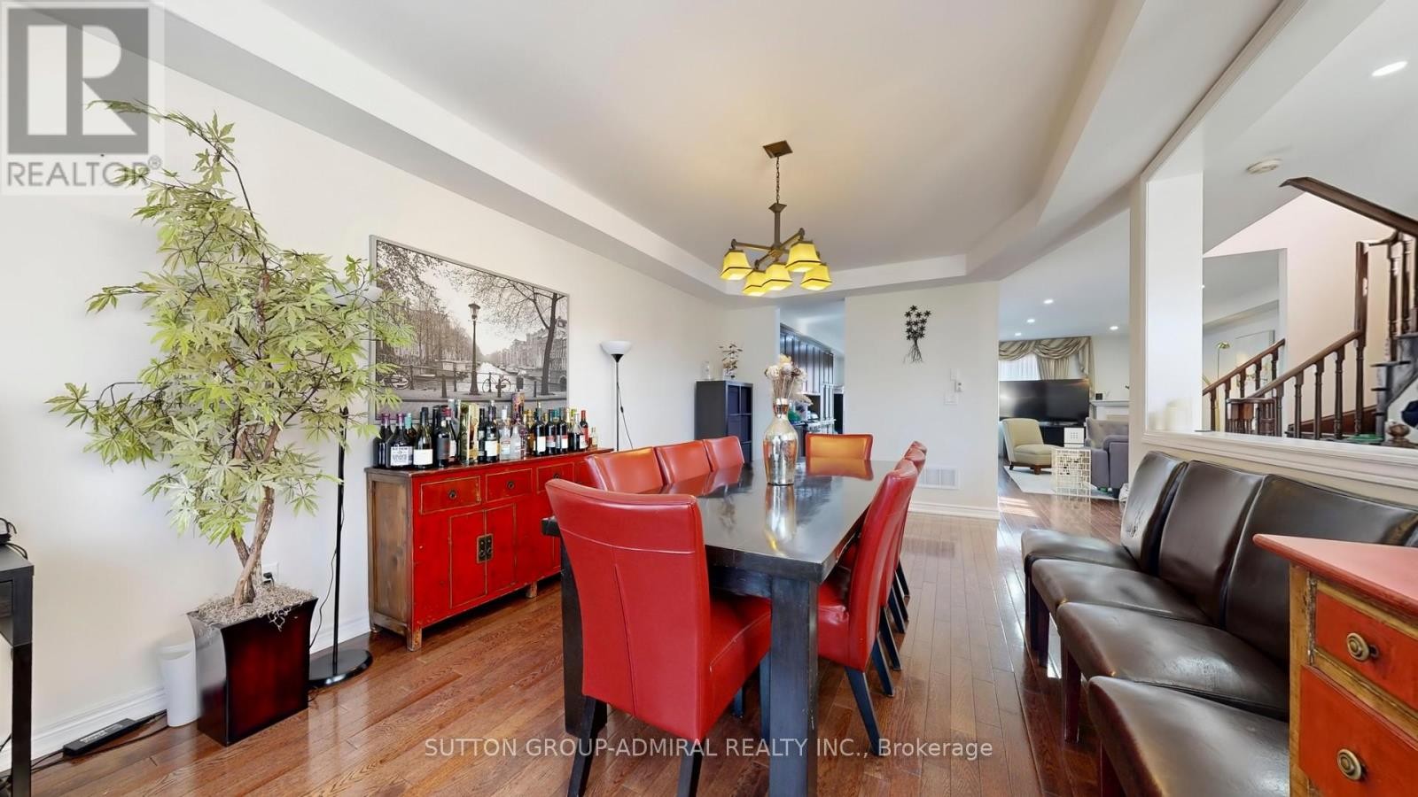 












27 GIVON STREET

,
Vaughan (Patterson),




Ontario
L6A0W2

