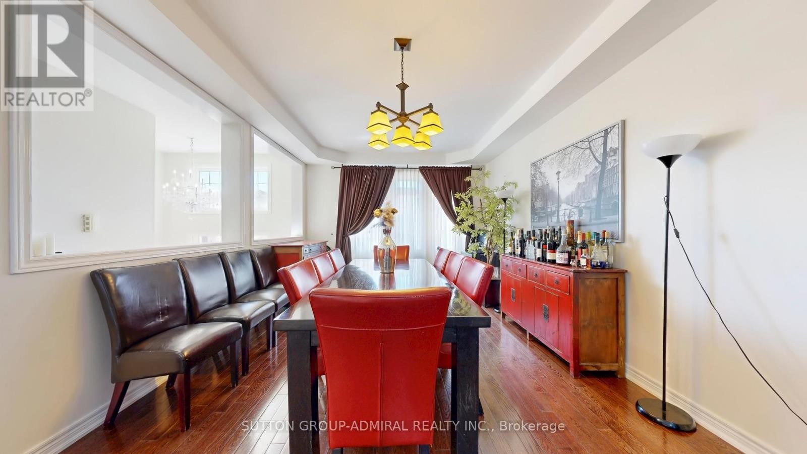 












27 GIVON STREET

,
Vaughan (Patterson),




Ontario
L6A0W2

