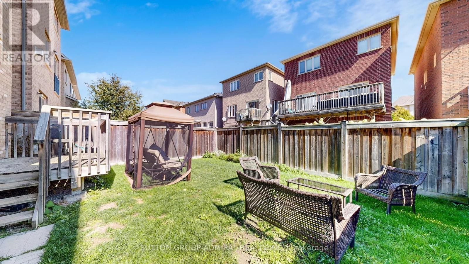 












27 GIVON STREET

,
Vaughan (Patterson),




Ontario
L6A0W2

