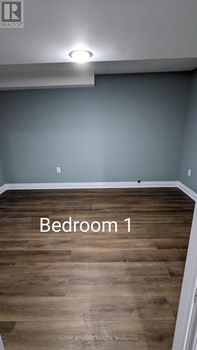 












1436 TOMKINS ROAD

,
Innisfil (Alcona),




Ontario
L9S0M8

