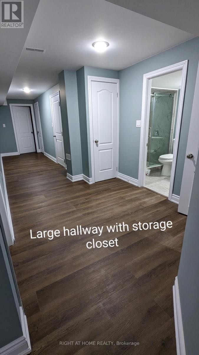 












1436 TOMKINS ROAD

,
Innisfil (Alcona),




Ontario
L9S0M8

