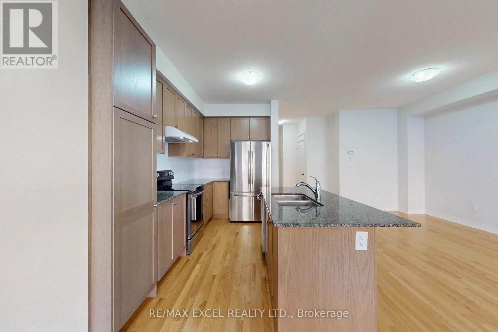 












14 TWINFLOWER LANE

,
Richmond Hill (Oak Ridges Lake Wilcox),




Ontario
L4E1E7

