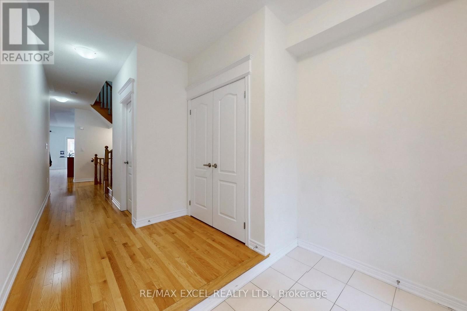 












14 TWINFLOWER LANE

,
Richmond Hill (Oak Ridges Lake Wilcox),




Ontario
L4E1E7

