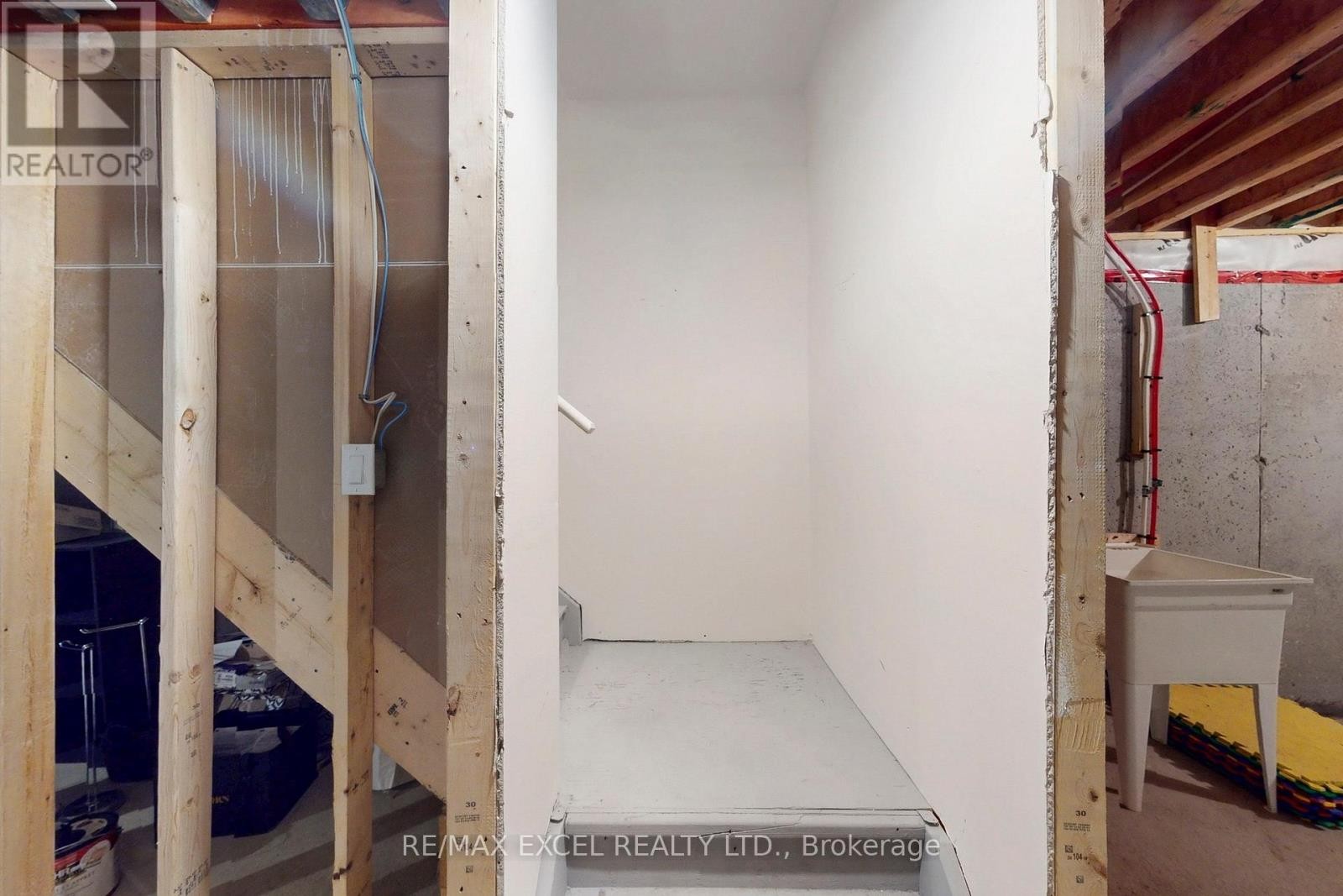 












14 TWINFLOWER LANE

,
Richmond Hill (Oak Ridges Lake Wilcox),




Ontario
L4E1E7

