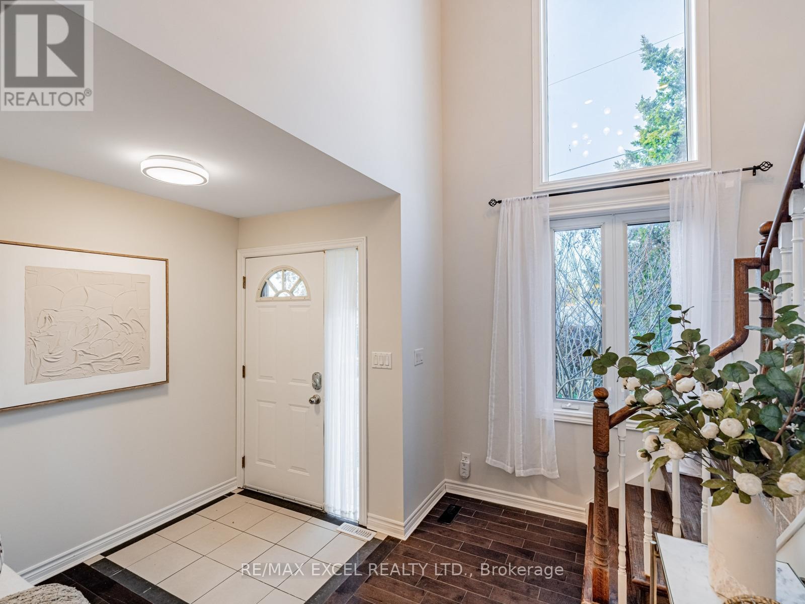 












299 PASADENA DRIVE

,
Georgina (Keswick South),




Ontario
L4P2Z1

