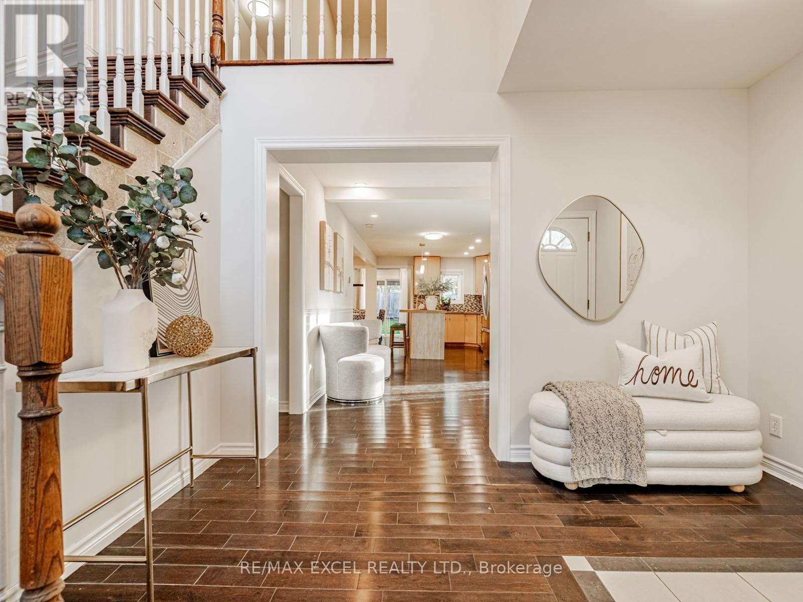 












299 PASADENA DRIVE

,
Georgina (Keswick South),




Ontario
L4P2Z1

