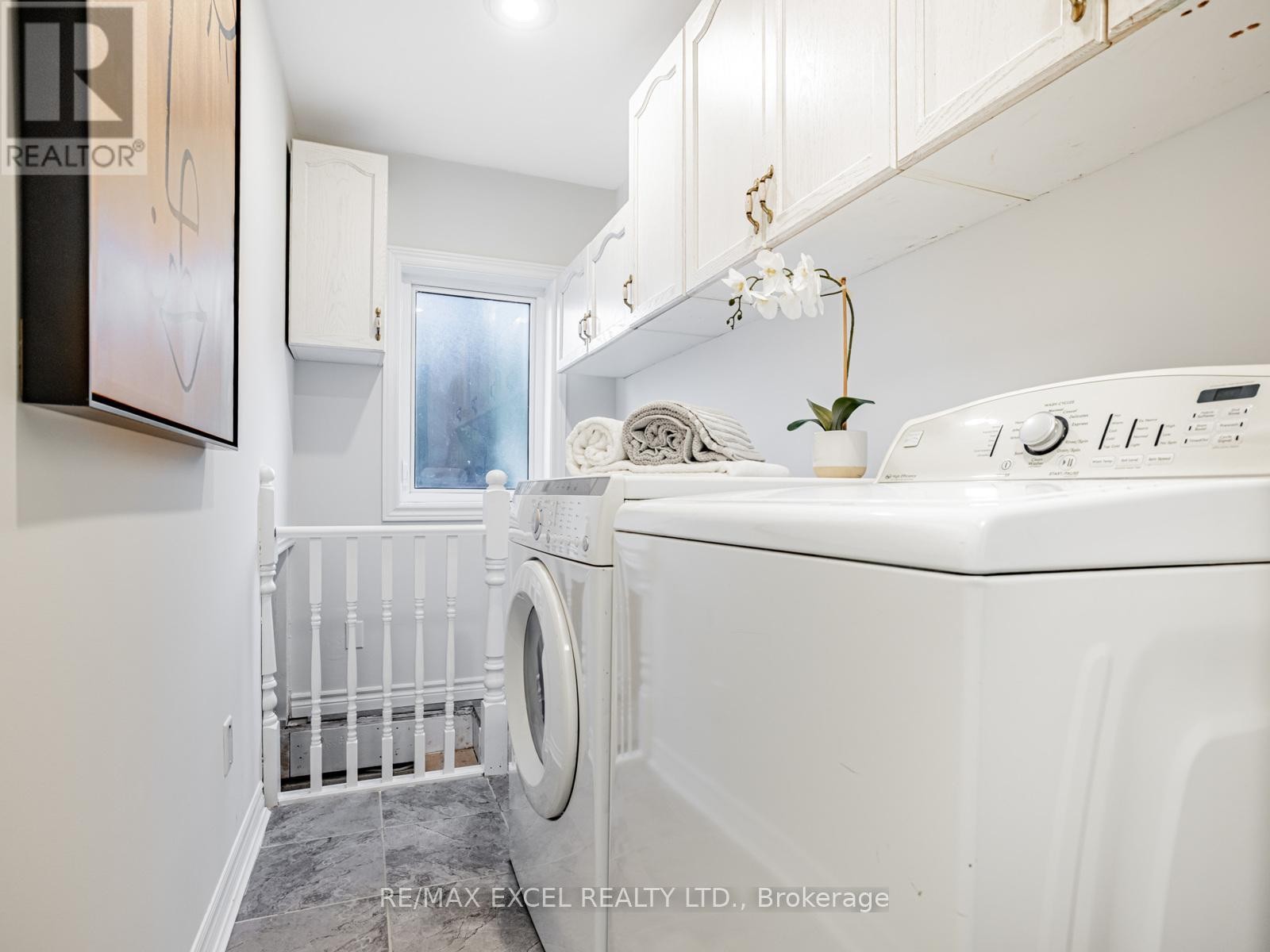 












299 PASADENA DRIVE

,
Georgina (Keswick South),




Ontario
L4P2Z1

