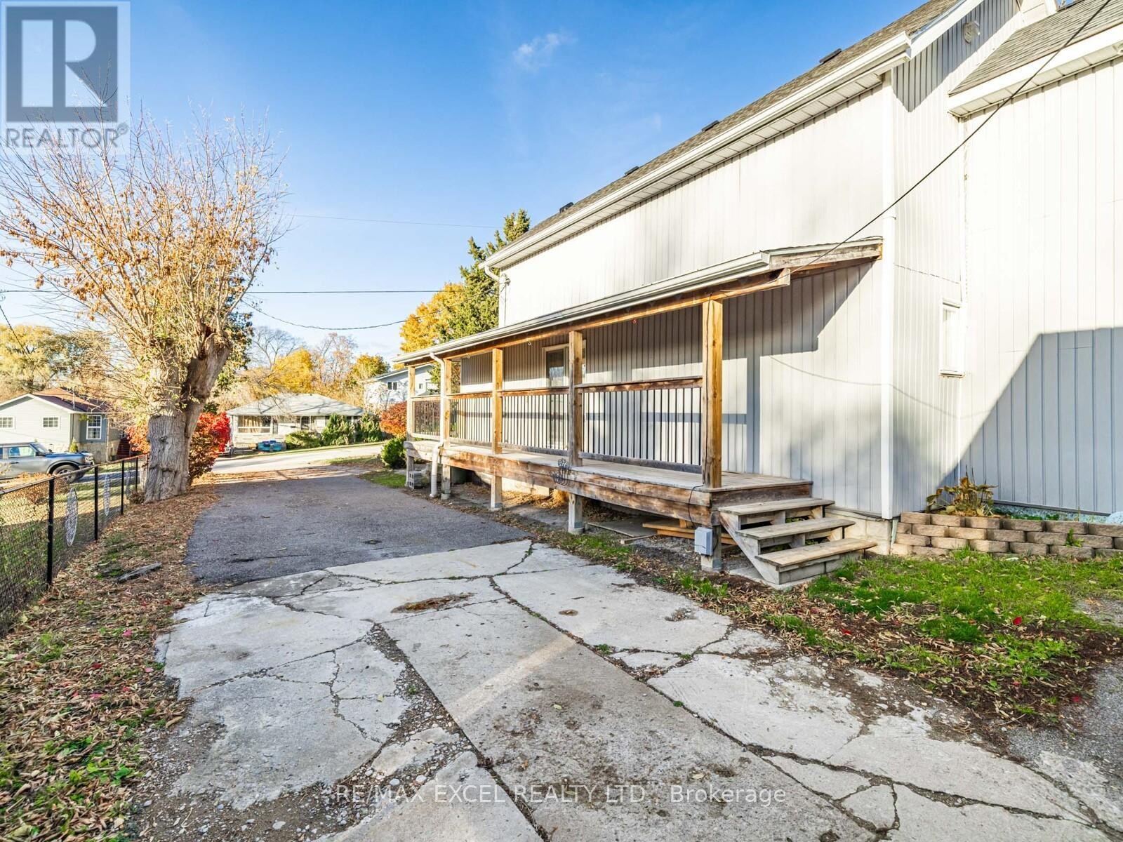 












299 PASADENA DRIVE

,
Georgina (Keswick South),




Ontario
L4P2Z1

