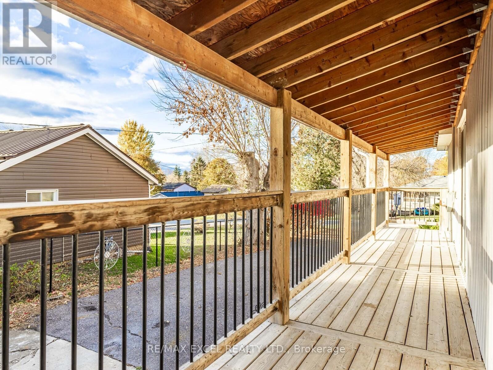 












299 PASADENA DRIVE

,
Georgina (Keswick South),




Ontario
L4P2Z1

