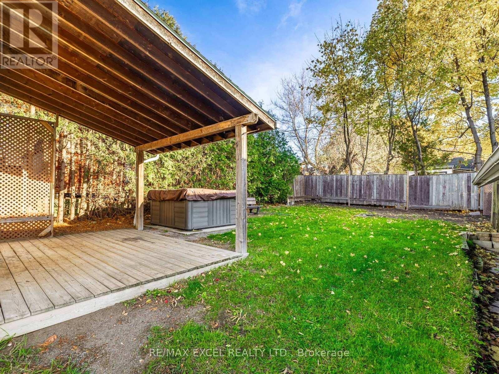 












299 PASADENA DRIVE

,
Georgina (Keswick South),




Ontario
L4P2Z1

