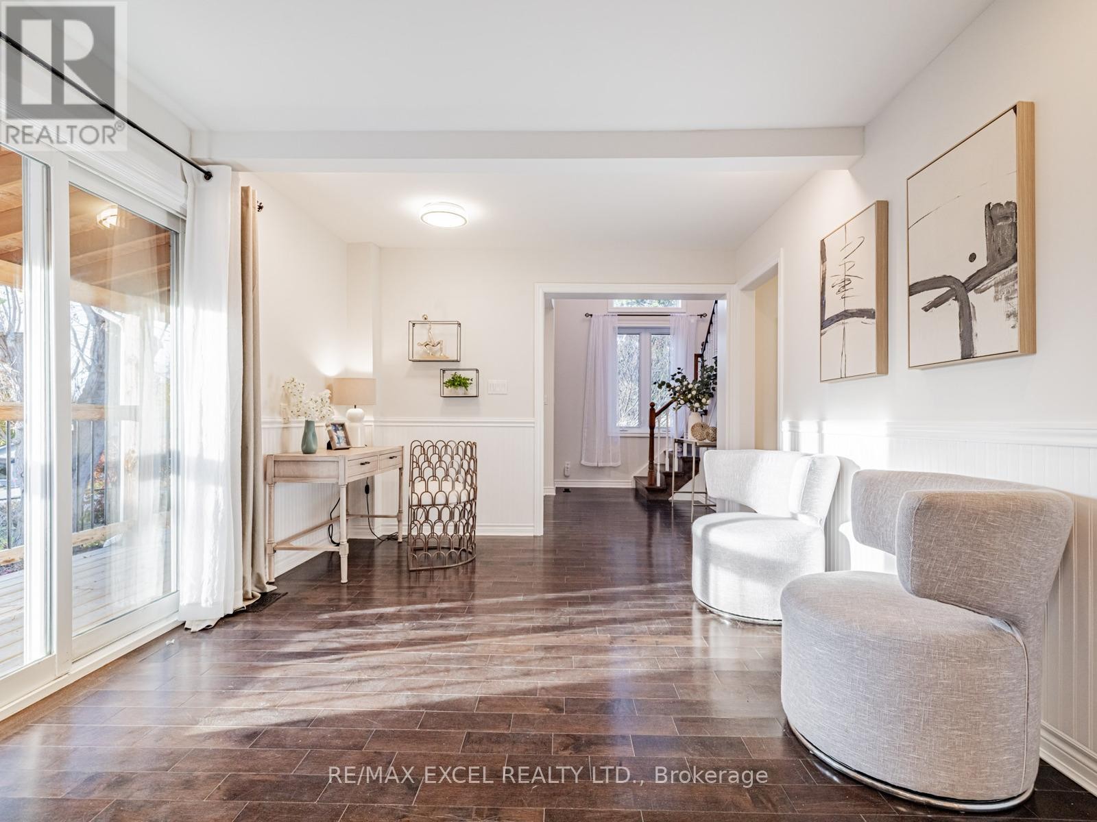 












299 PASADENA DRIVE

,
Georgina (Keswick South),




Ontario
L4P2Z1

