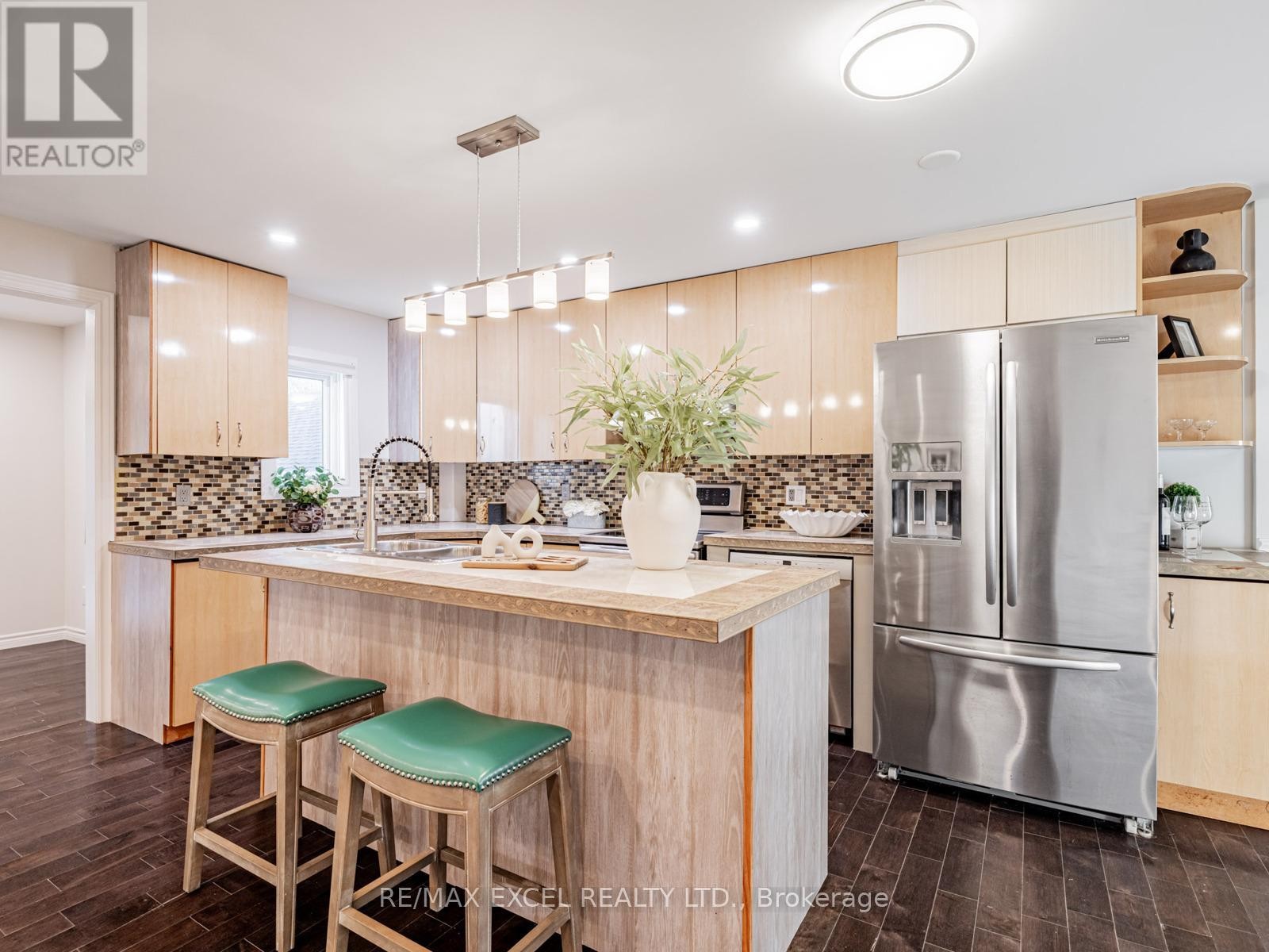 












299 PASADENA DRIVE

,
Georgina (Keswick South),




Ontario
L4P2Z1

