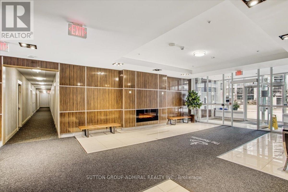 












204 - 95 NORTH PARK ROAD

,
Vaughan (Beverley Glen),




Ontario
L4J0J1

