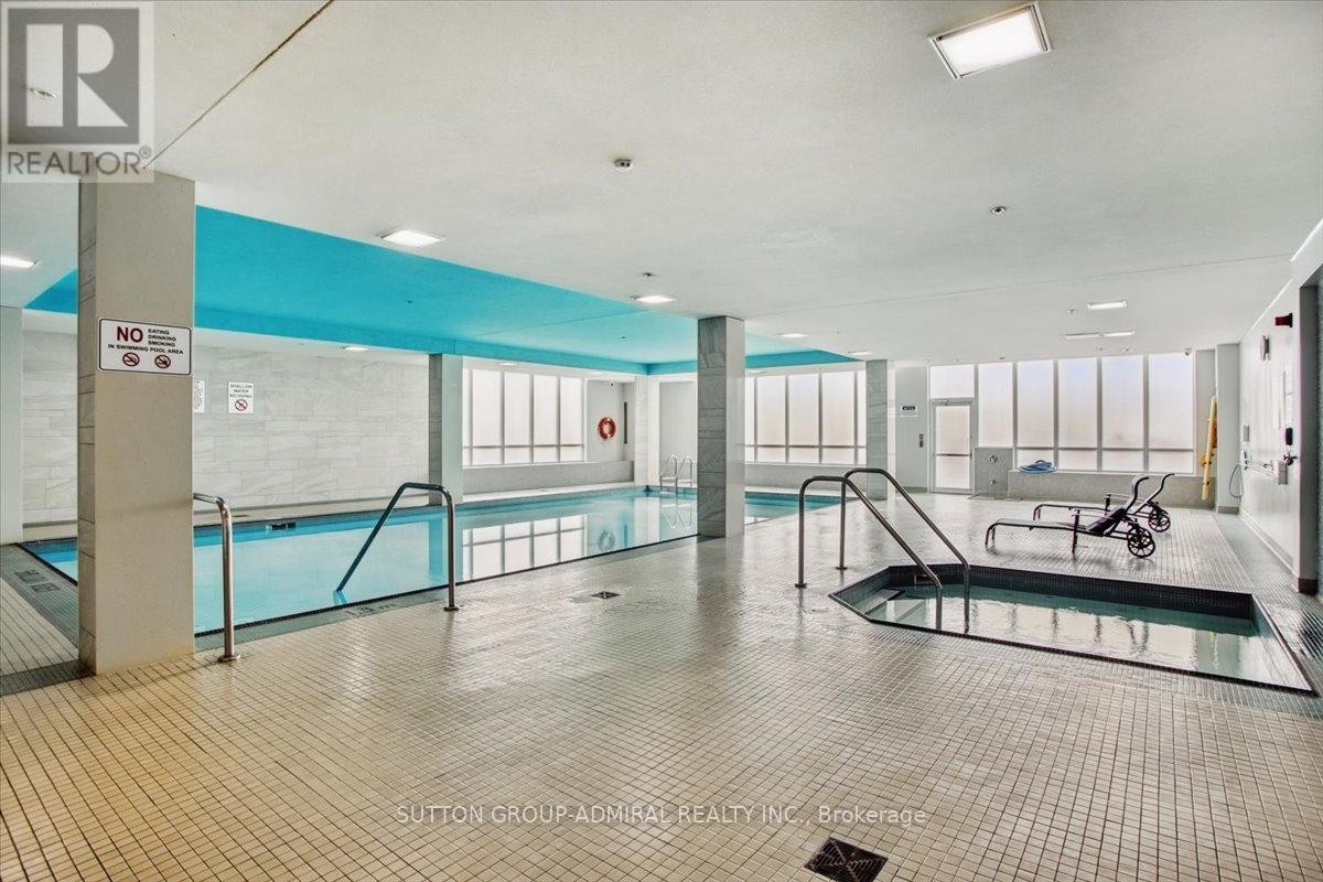 












204 - 95 NORTH PARK ROAD

,
Vaughan (Beverley Glen),




Ontario
L4J0J1

