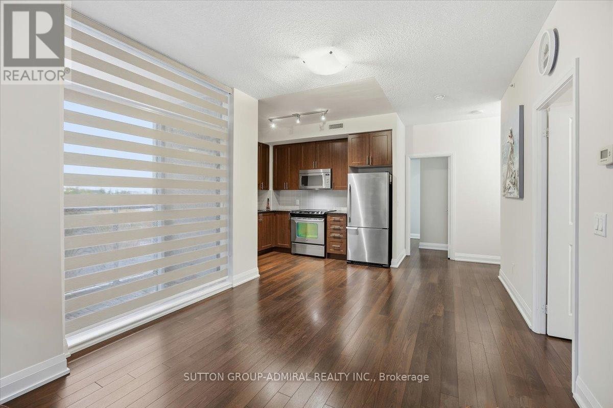 












204 - 95 NORTH PARK ROAD

,
Vaughan (Beverley Glen),




Ontario
L4J0J1

