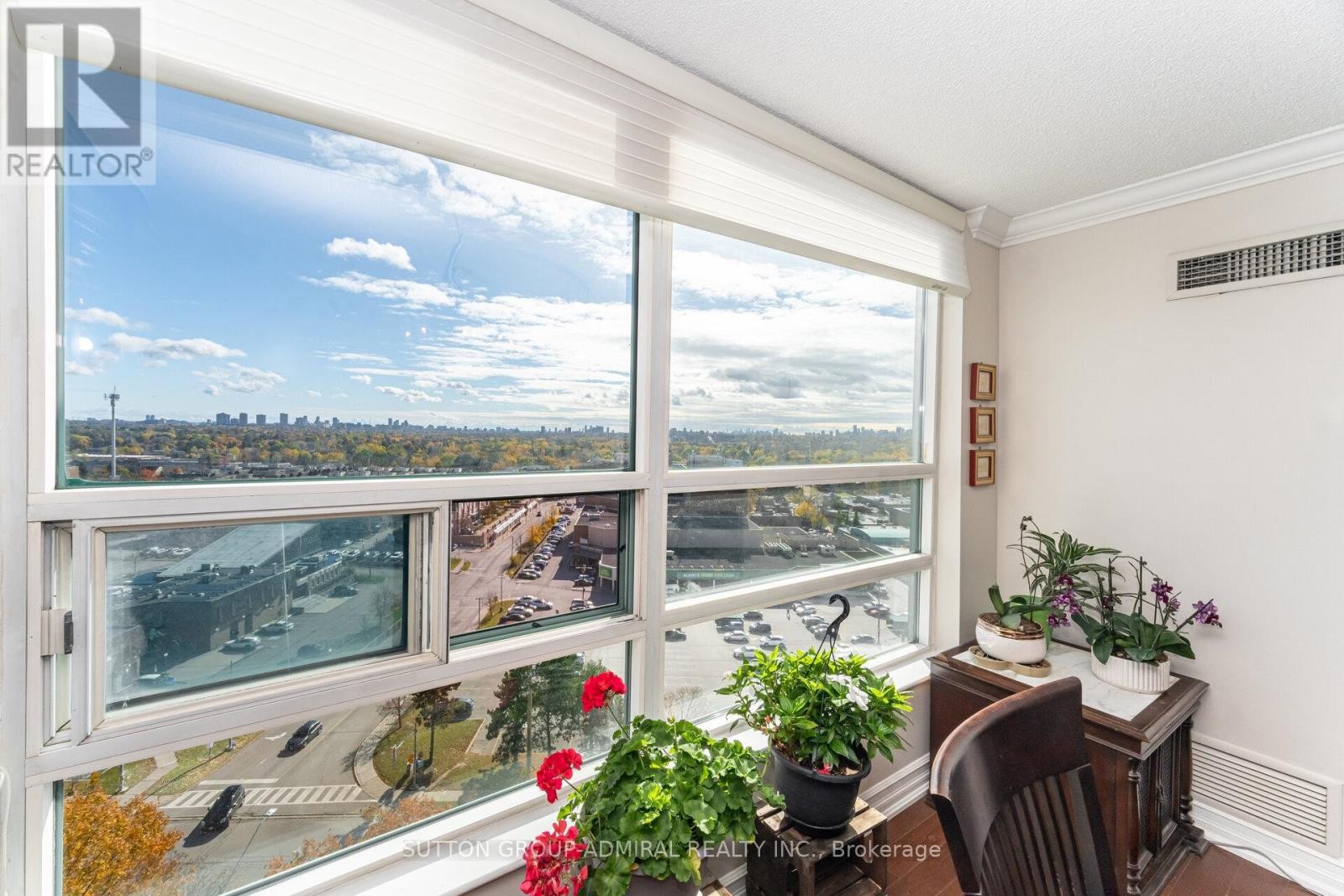 












1211 - 7825 BAYVIEW AVENUE

,
Markham (Aileen-Willowbrook),




Ontario
L3T7N2

