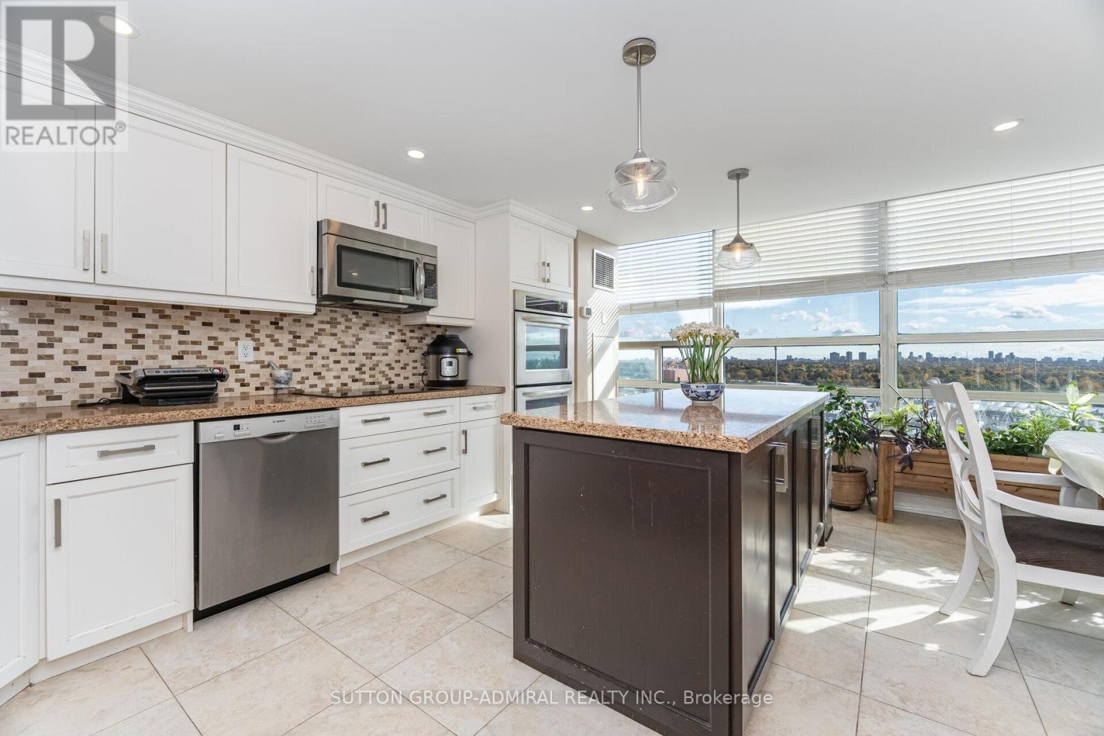 












1211 - 7825 BAYVIEW AVENUE

,
Markham (Aileen-Willowbrook),




Ontario
L3T7N2

