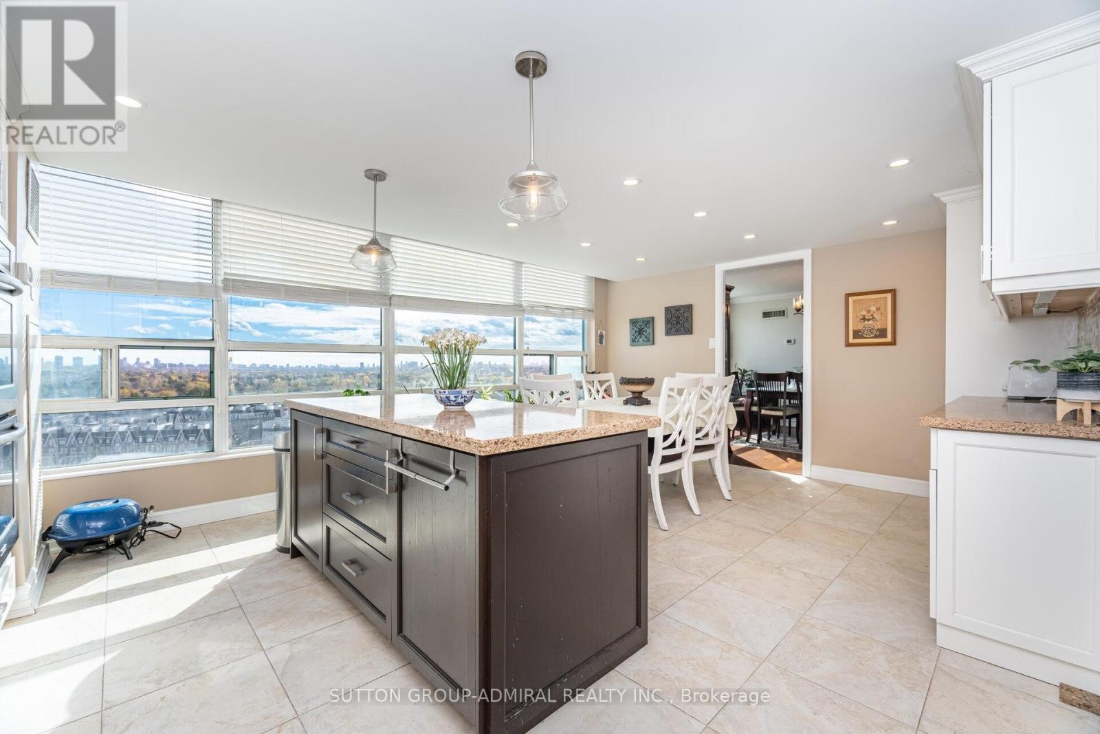 












1211 - 7825 BAYVIEW AVENUE

,
Markham (Aileen-Willowbrook),




Ontario
L3T7N2

