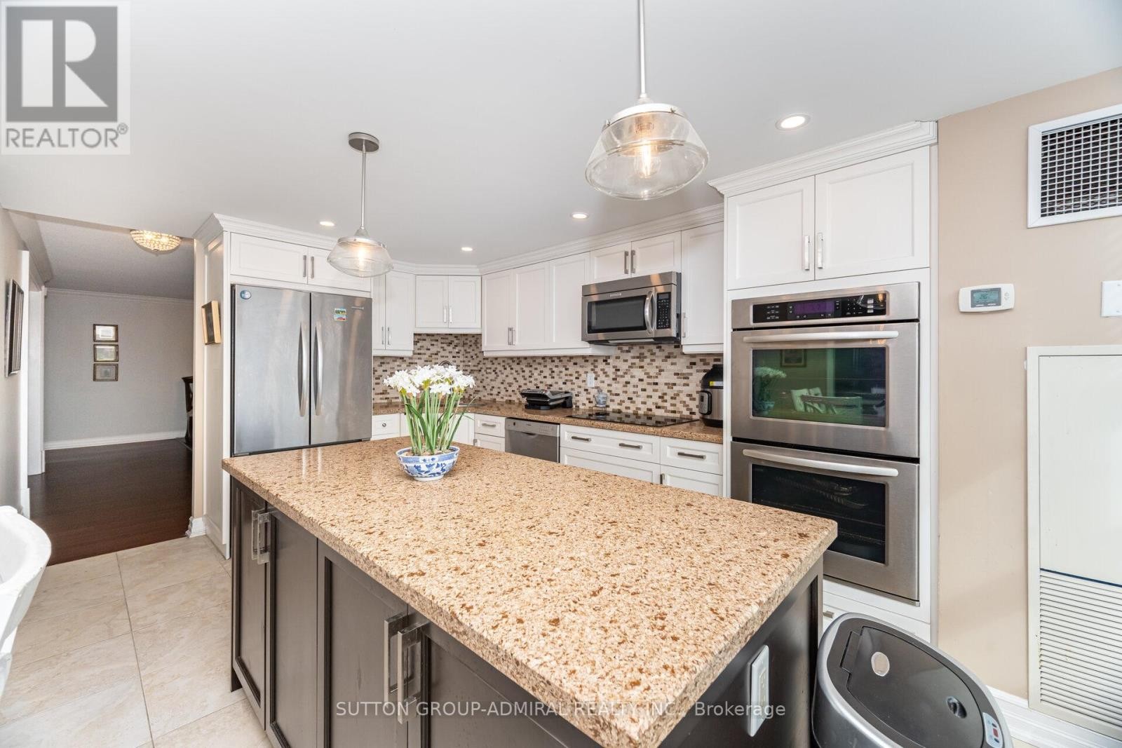 












1211 - 7825 BAYVIEW AVENUE

,
Markham (Aileen-Willowbrook),




Ontario
L3T7N2

