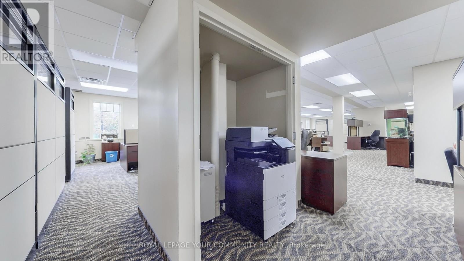 












121 ROBINSON STREET

,
Markham (Old Markham Village),




Ontario
L3P1P2

