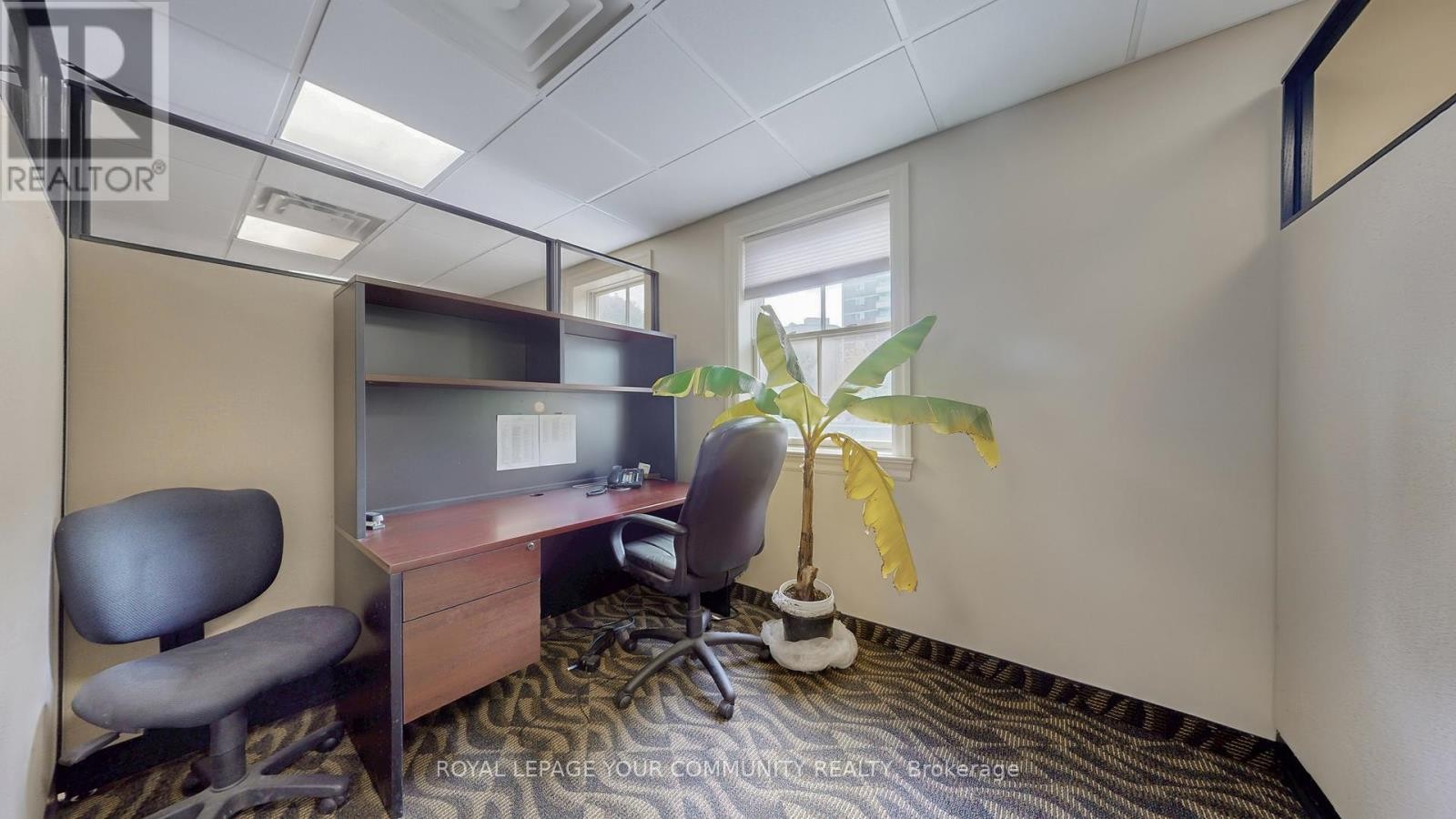 












121 ROBINSON STREET

,
Markham (Old Markham Village),




Ontario
L3P1P2

