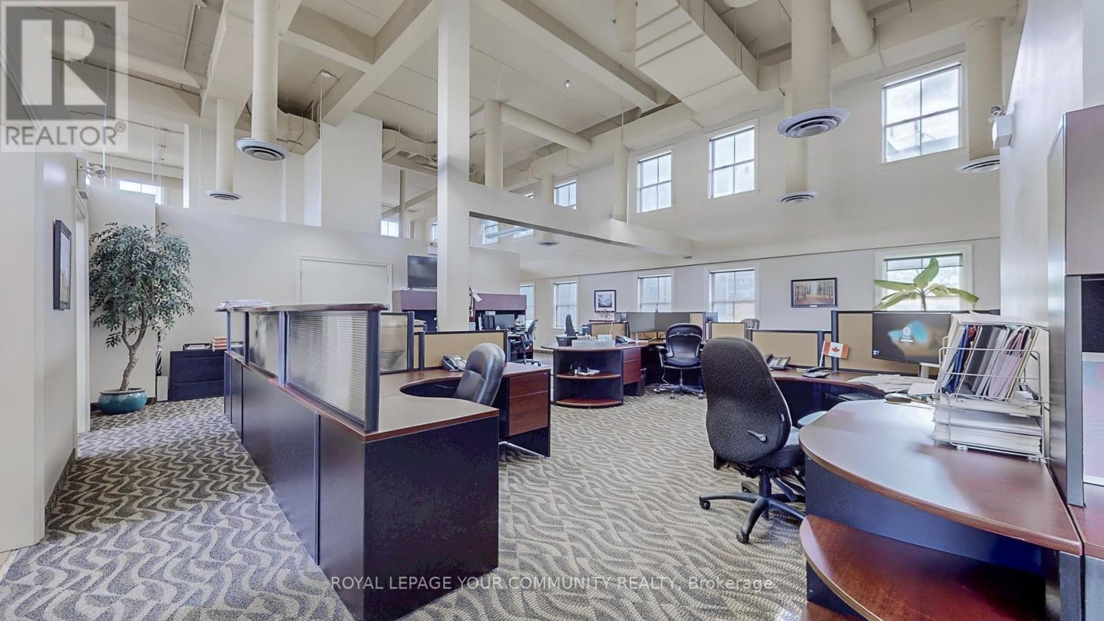 












121 ROBINSON STREET

,
Markham (Old Markham Village),




Ontario
L3P1P2

