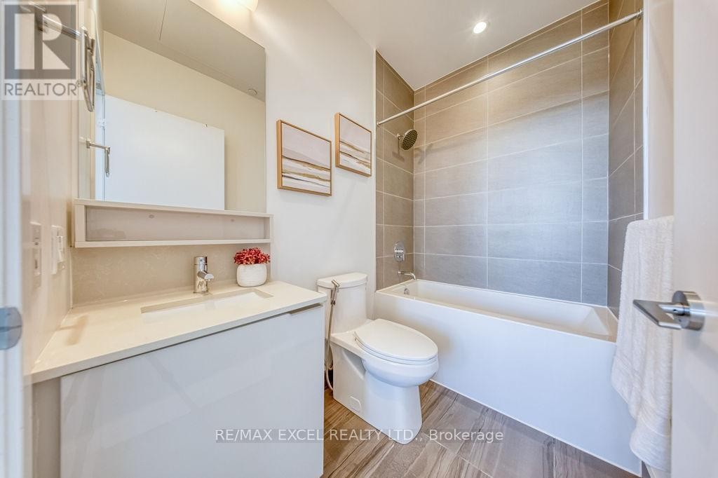 












2803 - 898 PORTAGE PARKWAY

,
Vaughan (Vaughan Corporate Centre),




Ontario
L4K0J6

