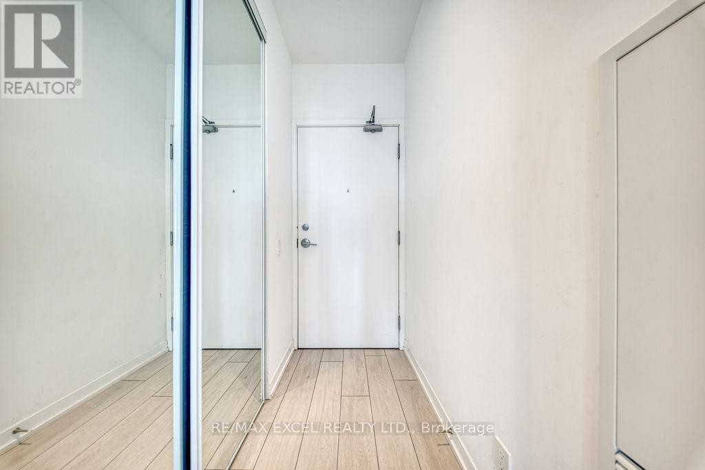 












2803 - 898 PORTAGE PARKWAY

,
Vaughan (Vaughan Corporate Centre),




Ontario
L4K0J6

