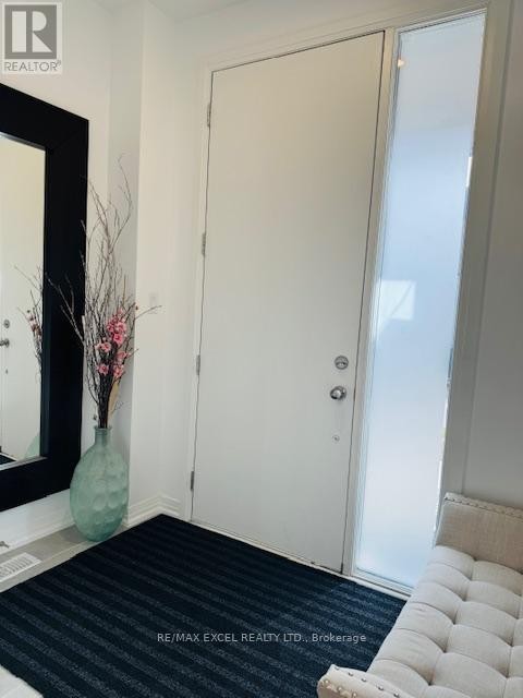 












22 BOITON STREET

,
Richmond Hill,




Ontario
L4S0J4

