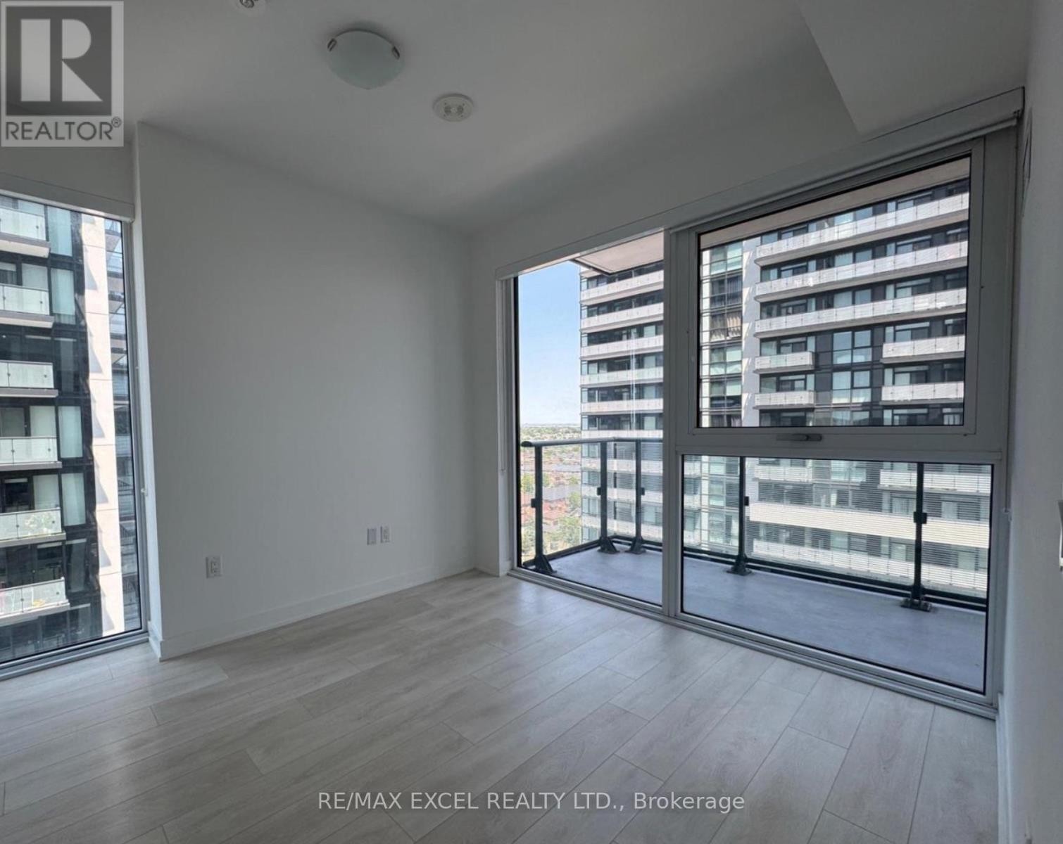 












1204 - 95 ONEIDA CRESCENT

,
Richmond Hill (Langstaff),




Ontario
L4B0H5

