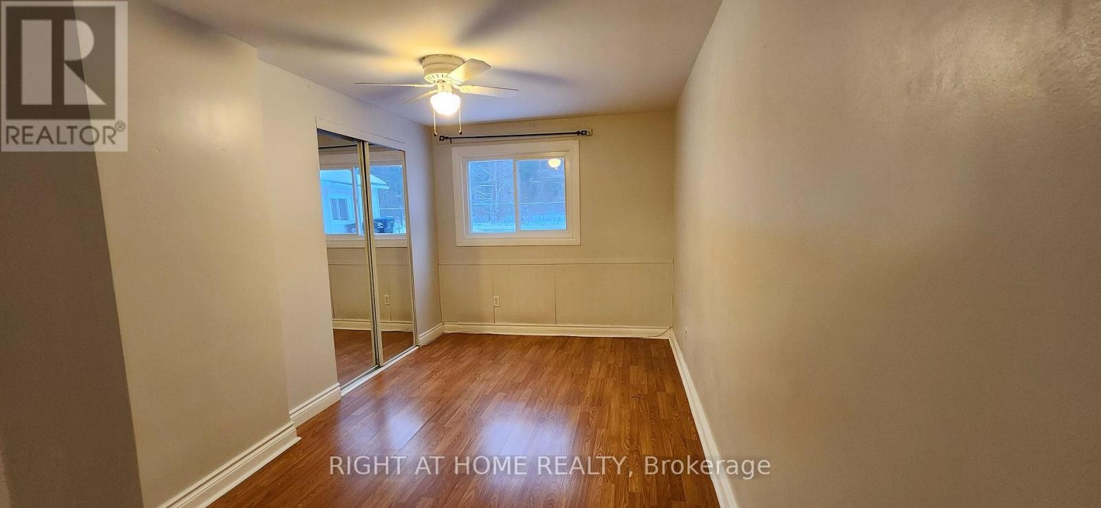 












MAIN - 10 B MILL STREET

,
Essa (Angus),




Ontario
L3W0C7

